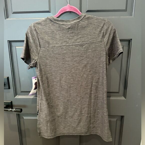 NWT sketchers gray tshirt - Picture 3 of 6